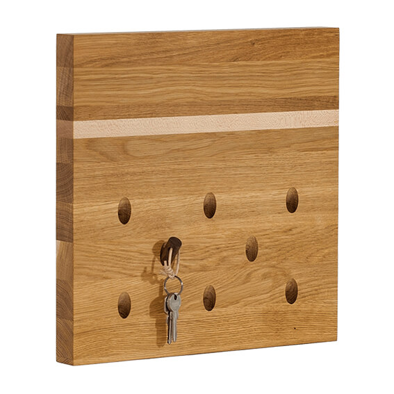 Design key rack made of oak and maple